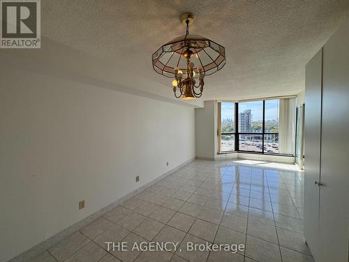 1104 - 1155 Bough Beeches Boulevard, Mississauga, ON - Indoor Photo Showing Other Room