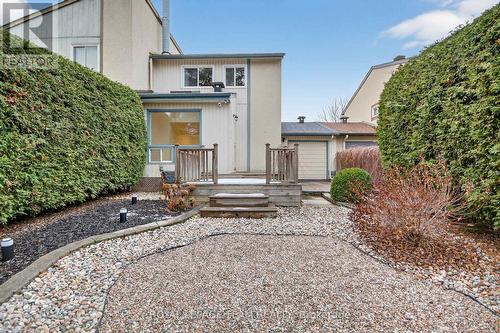 BEAUTIFULLY landscaped yard! - 17 Providence Place, Ottawa, ON - Outdoor