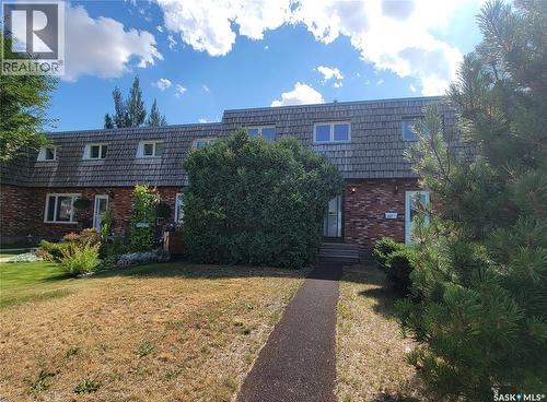 B 2002 Foley DRIVE  North Battleford, SK S9A 3G9