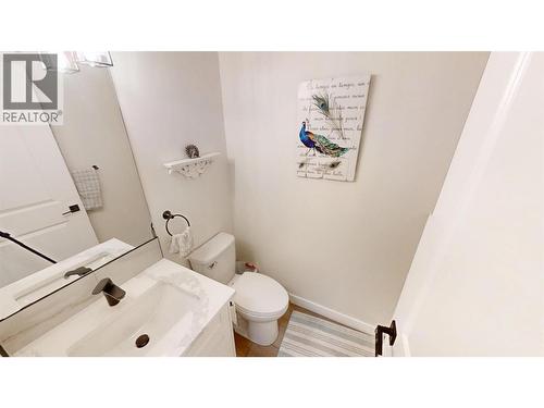 4820 Ridge Road Unit# 1, Radium Hot Springs, BC - Indoor Photo Showing Bathroom