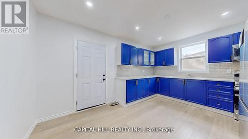 160 Picton Street E, Hamilton, ON - Indoor