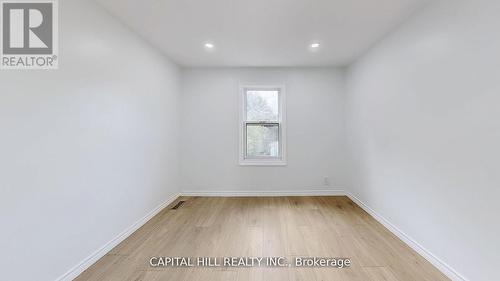 160 Picton Street E, Hamilton, ON - Indoor Photo Showing Other Room