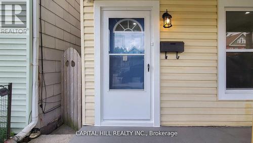 160 Picton Street E, Hamilton, ON - Outdoor With Exterior