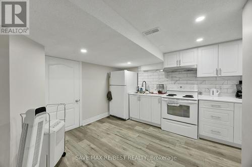 191 Franklin Street N, Kitchener, ON - Indoor Photo Showing Kitchen