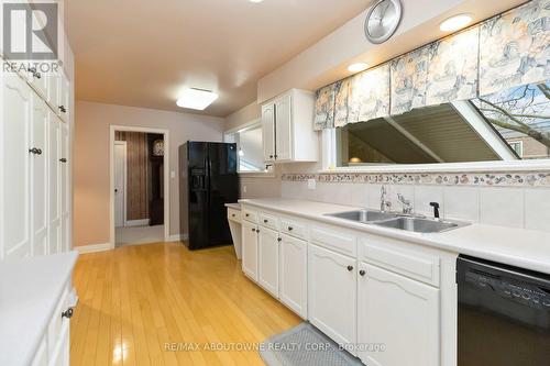 1410 Devon Road, Oakville, ON - Indoor Photo Showing Kitchen With Double Sink