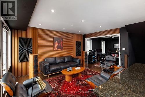 220 Sarah Cline Drive, Oakville, ON - Indoor