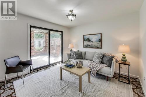 251 Driftwood Avenue, Toronto, ON - Indoor Photo Showing Living Room