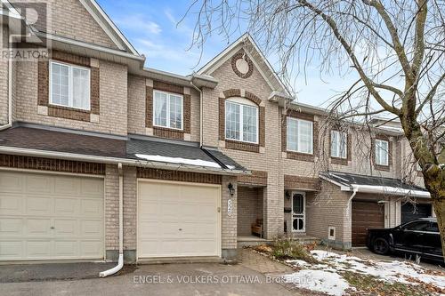 526 Meadowbreeze Drive, Ottawa, ON - Outdoor