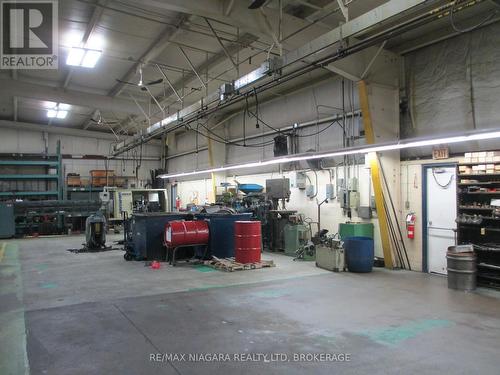 813 Cumberland Avenue, Burlington (Industrial Burlington), ON 