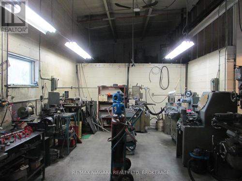 813 Cumberland Avenue, Burlington (Industrial Burlington), ON 