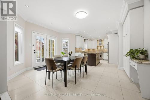 6311 Mulberry Crescent, Mississauga, ON - Indoor Photo Showing Dining Room