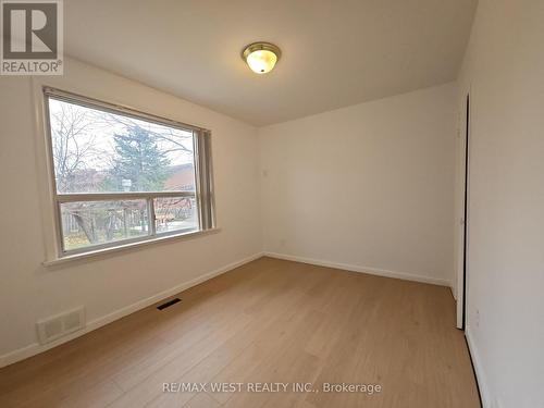 30 Golfwood Heights, Toronto, ON - Indoor Photo Showing Other Room