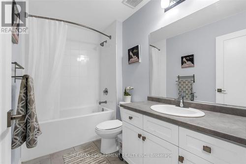 55 Greenwich Avenue, Hamilton, ON - Indoor Photo Showing Bathroom