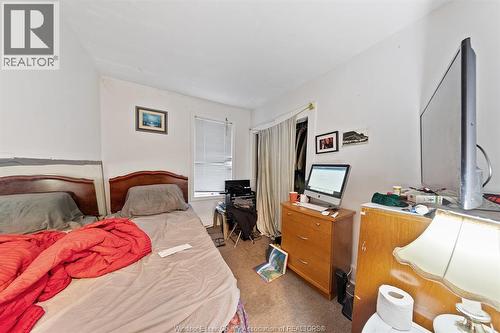 895 Pillette, Windsor, ON - Indoor Photo Showing Bedroom
