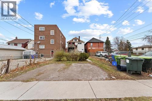 895 Pillette, Windsor, ON - Outdoor