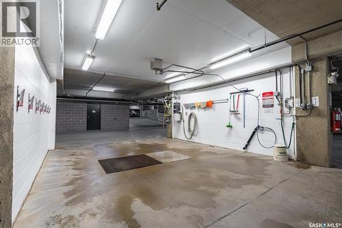 111 419 Nelson Road, Saskatoon, SK - Indoor Photo Showing Garage
