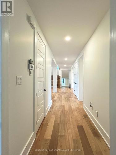 877 Eagletrace Drive, London North (North S), ON - Indoor Photo Showing Other Room