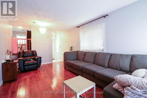 1901 Hampstead Place, Ottawa, ON - Indoor Photo Showing Living Room