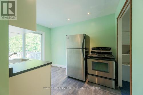 30 Lawlor Top Floor Avenue, Toronto, ON - Indoor Photo Showing Kitchen
