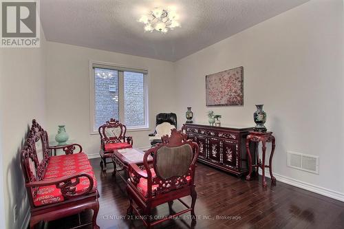 45 Chessington Avenue, East Gwillimbury, ON - Indoor
