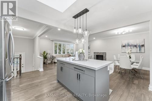 Quartz Countertop - 156 Trayborn Drive, Richmond Hill, ON - Indoor