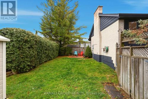 Loads of Privacy - 156 Trayborn Drive, Richmond Hill, ON - Outdoor