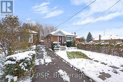 10 ARNOLD AVENUE  Toronto, ON M6N 4M9