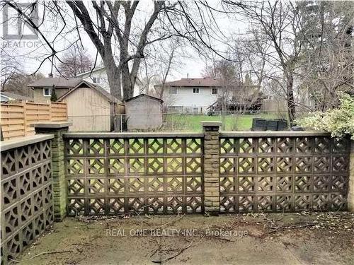 79 Osborne Crescent, Oakville, ON - Outdoor