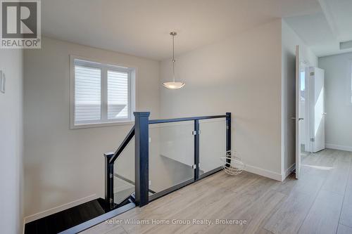 16 Nicholas Way, Guelph (Victoria North), ON - Indoor Photo Showing Other Room