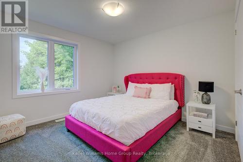 16 Nicholas Way, Guelph (Victoria North), ON - Indoor Photo Showing Bedroom
