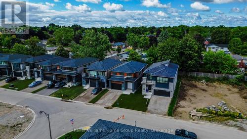 16 Nicholas Way, Guelph (Victoria North), ON - Outdoor