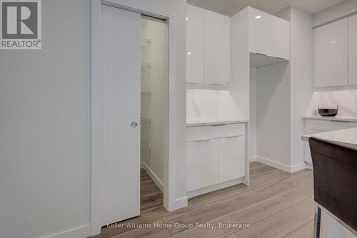 16 Nicholas Way, Guelph (Victoria North), ON - Indoor Photo Showing Other Room