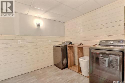 978 Fraser Place, Prince Albert, SK - Indoor Photo Showing Laundry Room