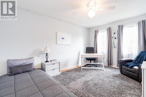 963 Linden Street, Innisfil, ON - Indoor Photo Showing Bedroom