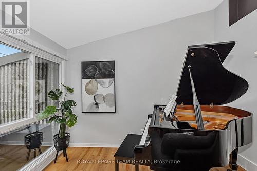 1095 Ambleside Drive, Ottawa, ON - Indoor