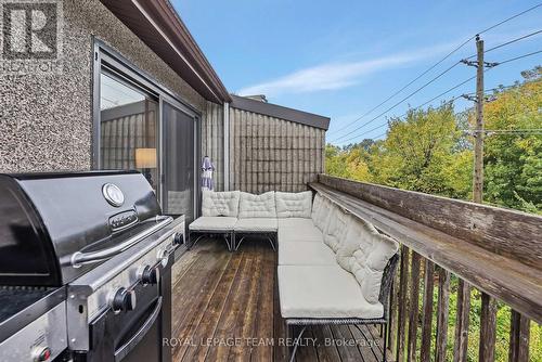 1095 Ambleside Drive, Ottawa, ON - Outdoor With Exterior