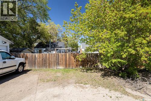 2 Connaught Place, Saskatoon, SK - Outdoor