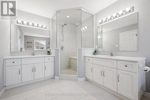 184 Macalister Boulevard, Guelph (Kortright East), ON - Indoor Photo Showing Bathroom