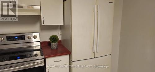 90 Mill Street W, Greater Napanee, ON - Indoor Photo Showing Kitchen