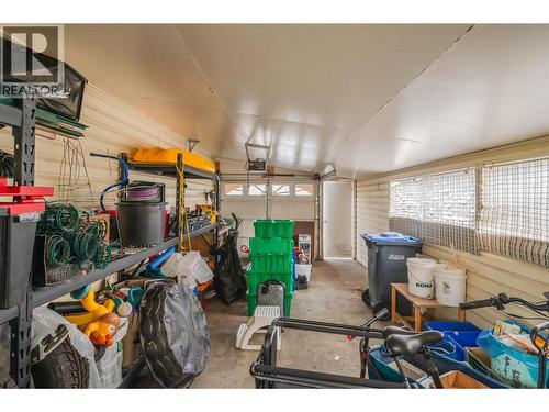 10915 Ward Street, Summerland, BC - Indoor