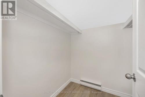 8 Chisholm Court, Ottawa, ON - Indoor