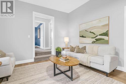 27 Maplewood Avenue, Brighton, ON - Indoor Photo Showing Living Room