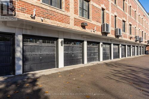 213 - 760 Lakeshore Road E, Mississauga, ON - Outdoor