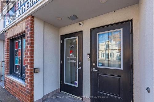 213 - 760 Lakeshore Road E, Mississauga, ON - Outdoor With Exterior