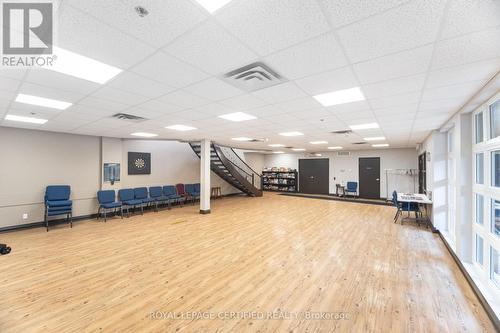 158 - 200 Kingfisher Drive, Mono, ON - Indoor