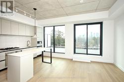 702 - 1720 BAYVIEW AVENUE  Toronto, ON M4G 3C4