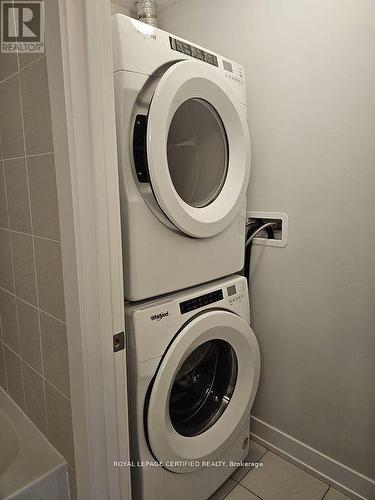 L115 - 9560 Islington Avenue, Vaughan, ON - Indoor Photo Showing Laundry Room