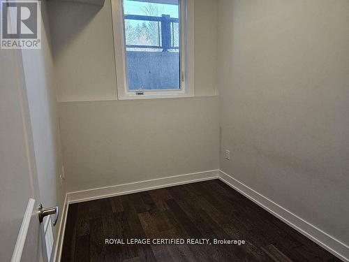 L115 - 9560 Islington Avenue, Vaughan, ON - Indoor Photo Showing Other Room