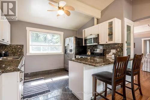 9 Denniss Drive, Bracebridge, ON - Indoor Photo Showing Kitchen