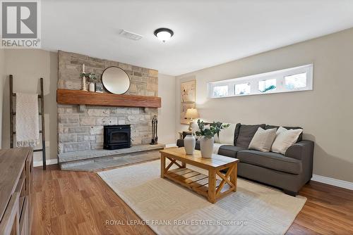 33 York Street, Georgina (Baldwin), ON - Indoor Photo Showing Living Room With Fireplace